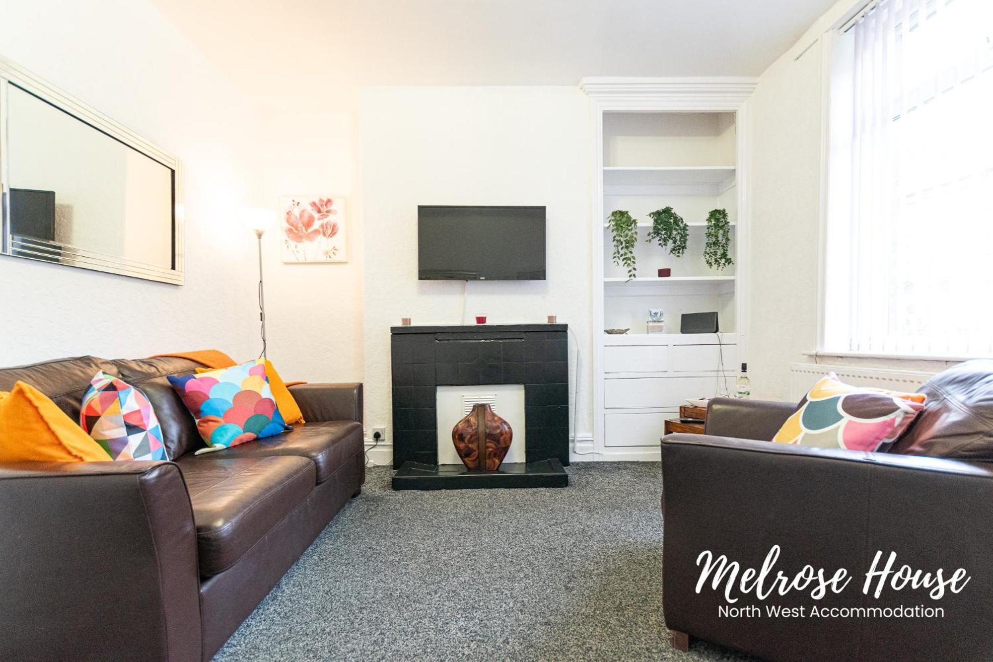 Manchester Work Stays 2Br Home With Parking & Wifi Exterior photo